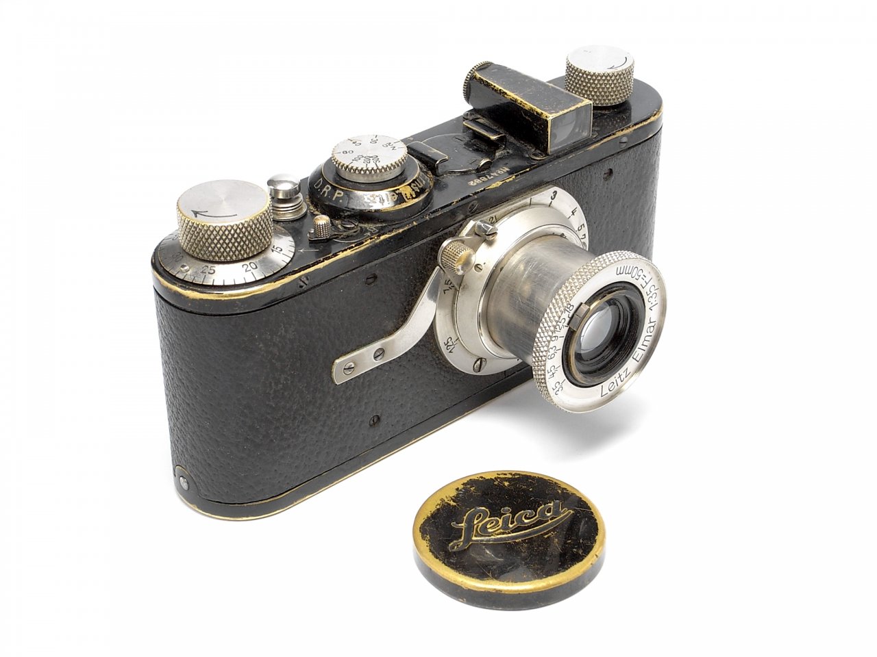 The Leica-I from 1925, designed by Oskar Barnack. Source: Meister Camera